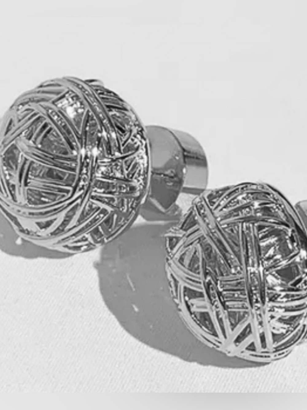 GORGEOUS Silver Loewe Ball Stud Earrings